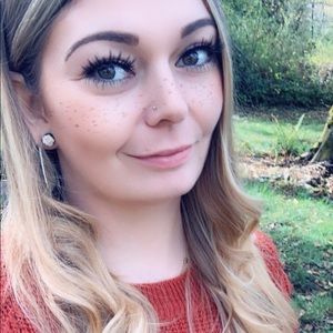 Meet your Posher, Shelby